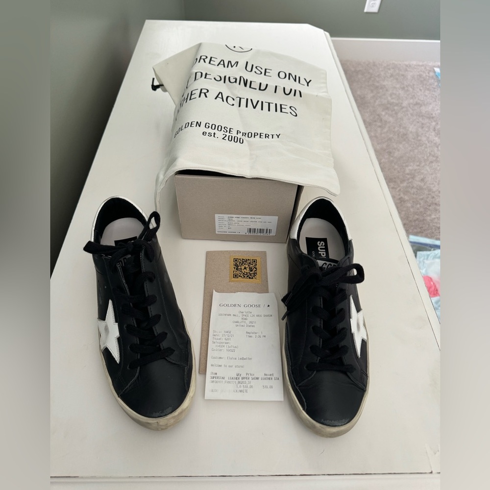 Golden Goose, size 37, EUC